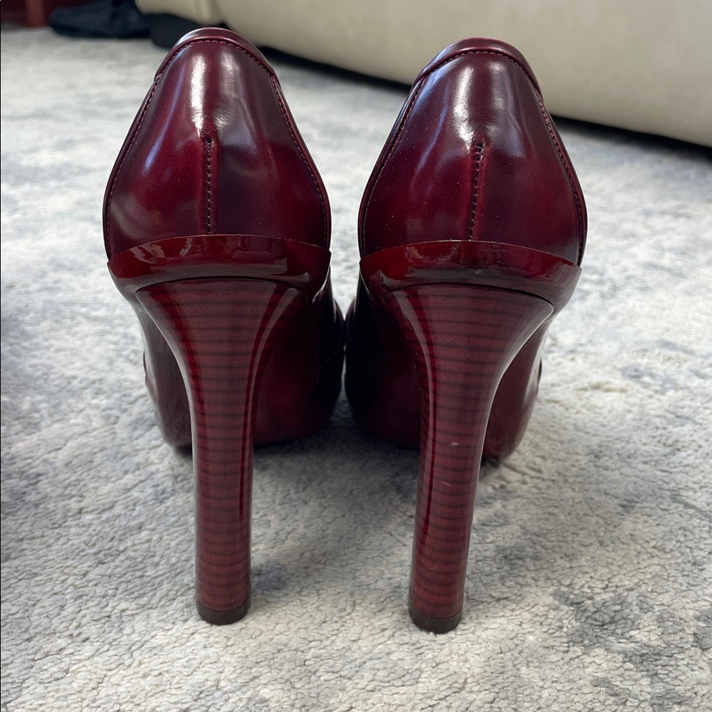 NIB Salvatore Ferragamo Reina Loafer Heels Pumps Red Oxblood Glossy Sz 5.5 - Picture 7 of 15